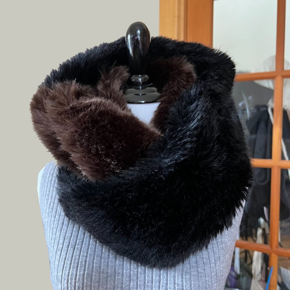 Ombre Tow Tone Faux Fur Infinity Scarf shawl
